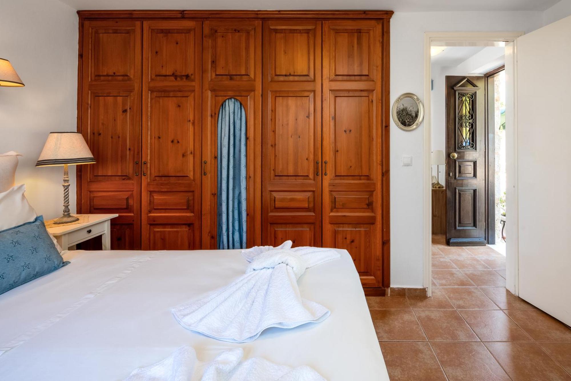 Villa Ftenagia Халки Экстерьер фото